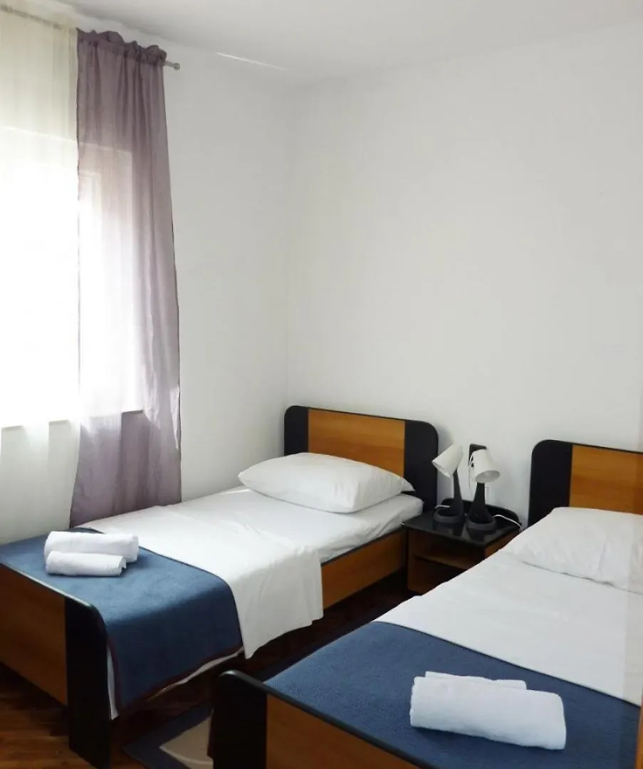 Apartments Bozica Vir