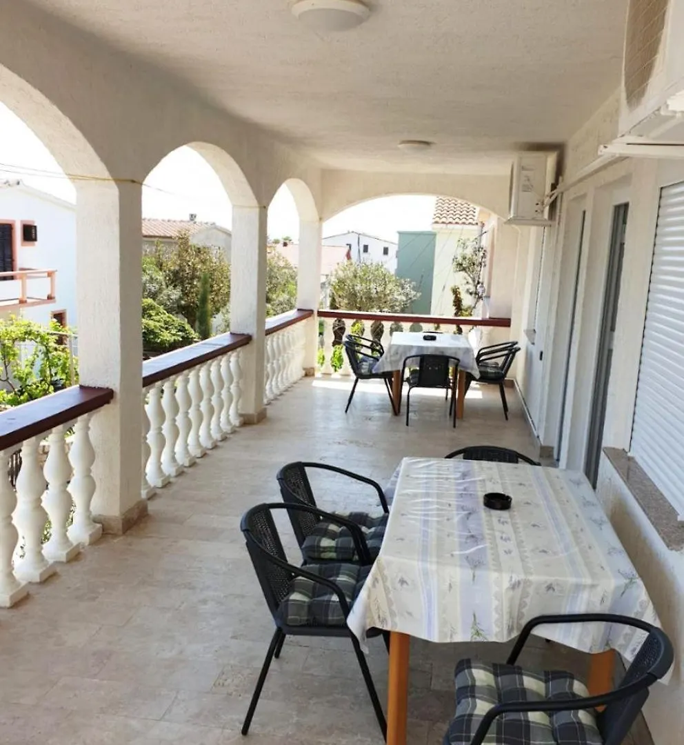 Apartments Bozica Vir