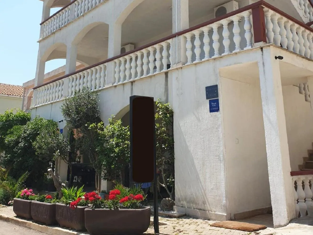 Apartments Bozica Vir 0*,  Croatia